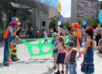 Фотография праздник 1 июня с клоунами Студия Art-happy